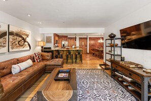 Smart TV - North Of Nell, Unit 3b (Aspen)