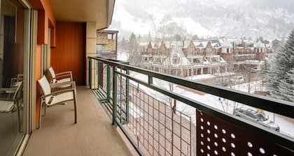 North Of Nell, Unit 4g