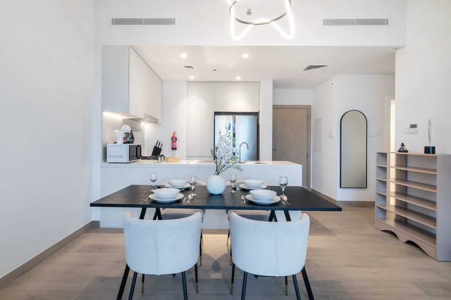 Apartament Comfort | 2 dormitoris, habitacions insonoritzades i planxa i posts de planxar 