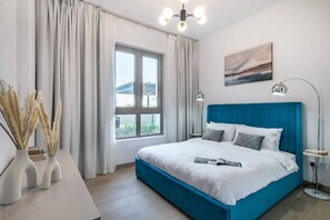 Comfort Apartment | 2 bedrooms, soundproofing, iron/ironing board, free WiFi - Sea View 2BR in Port de La Mer (Dubai)