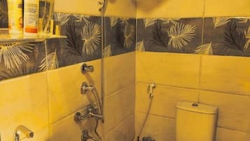 Deluxe-enkeltvĂŠrelse - 1 stor enkeltseng - udsigt til flod | BadevĂŠrelse