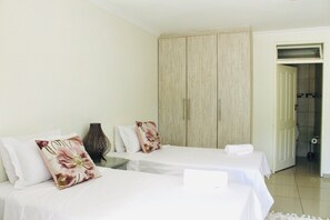 Apartment | 1 bedroom, free WiFi, bed sheets - Lovely 1-bed Apartment in Sandton (Johannesburg)