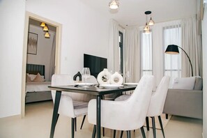 Comfort Apartment | 1 bedroom, soundproofing, iron/ironing board, free WiFi - Green community 1BR 15 min to sea (Dubai)