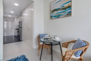 Apartamento Confort | 1 dormitorio, sistema de insonorización, tabla de planchar con plancha