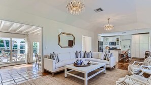 Unclassified image, 5 of 14, button - The Glenn House - Gather Poolside in a Breezy South End Getaway (West Palm Beach)