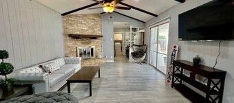 4BR Pool Home near Randolph AFB • Furnished Extended Stay • Wi-Fi • Laundry