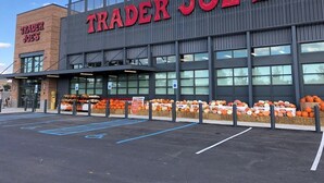The exterior of a Trader Joe's store with a parking lot in front. - Furnished 4BR Pool Home Near Randolph AFB for PCS, TDY & Military Families in SA (Universal City)