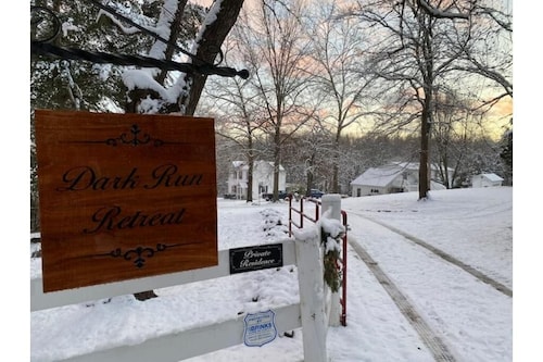 The Studio at Dark Run Retreat