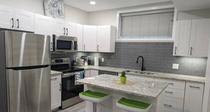 Confortable brand-new 1-bedroom close to downtown