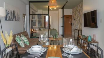 Apartment | 1 bedroom, desk