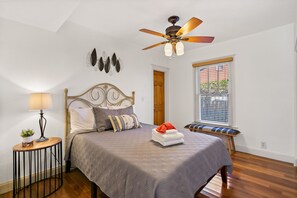 2 室のベッドルーム、アイロン / アイロン台、WiFi (無料)、ベッドシーツ