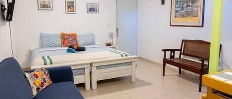 WiFi、ベッドシーツ