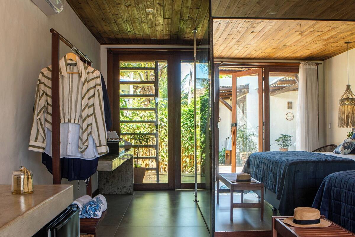 1 bedroom, in-room safe, WiFi (free), individually decorated