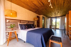Suíte superior, banheiro privativo | 1 quarto, cofres nos quartos, individualmente decorados