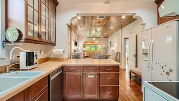 Rumah, Beberapa Tempat Tidur (Casa las Flores) | Dapur pribadi | Oven dan pemanggang roti