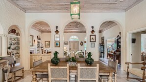 บ้านพัก, หลายเตียง (Villa Gardenia Vacation Home   New) | ร้านอาหาร
