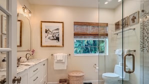 บ้านพัก, หลายเตียง (Villa Gardenia Vacation Home   New) | ห้องน้ำ