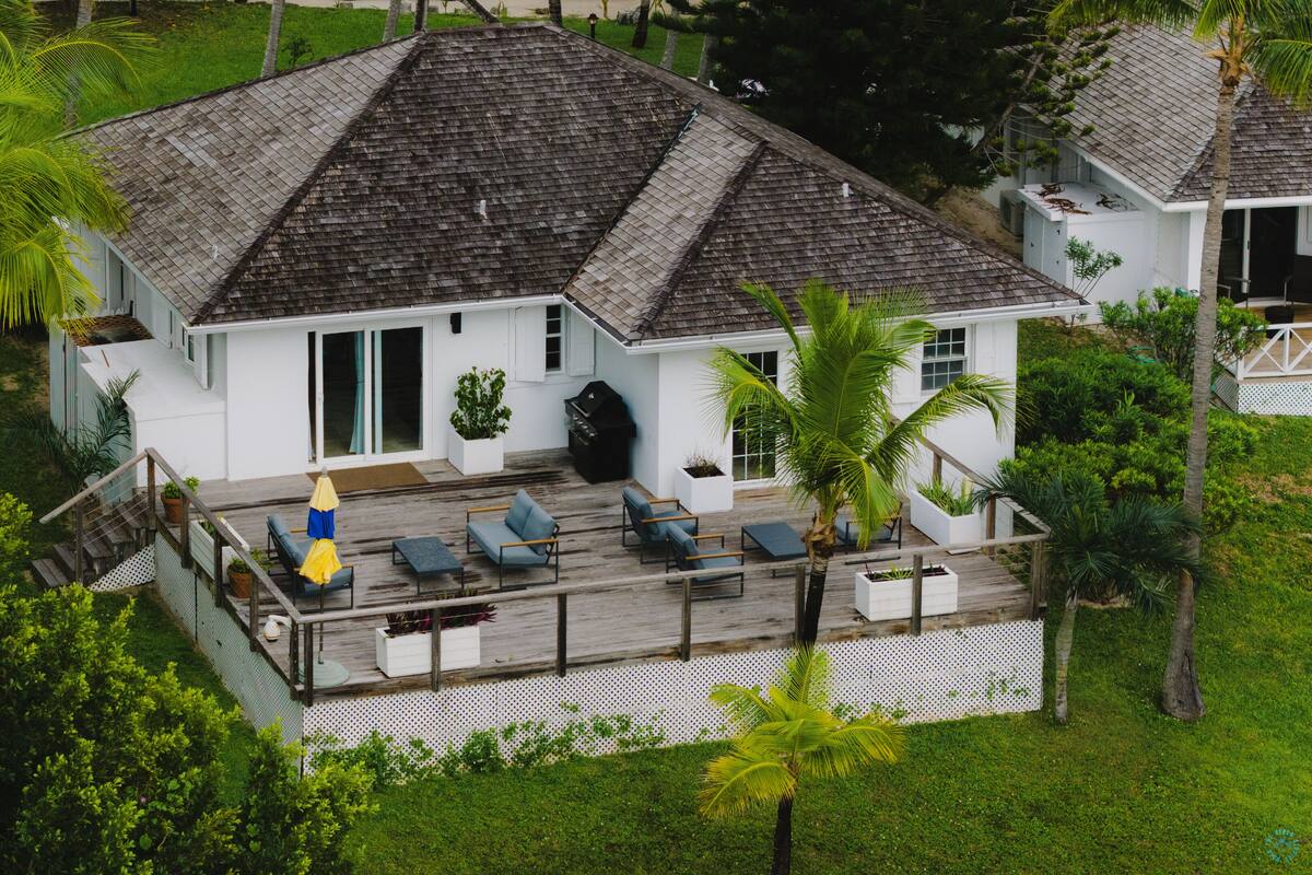 Cottage, Multiple Beds, Kitchen, Garden View | Private kitchen | Highchair, paper towels