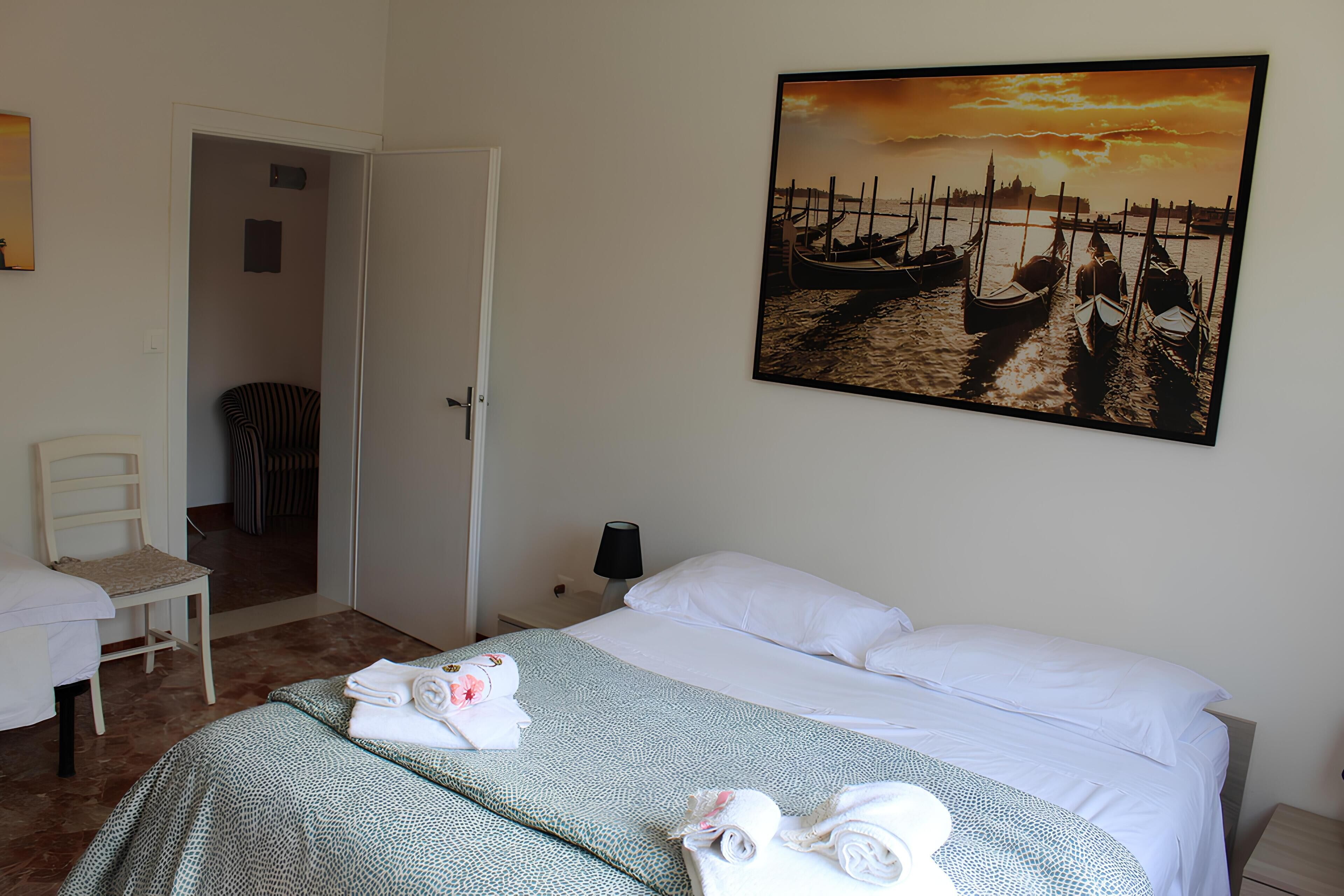 3 bedrooms, free WiFi, bed sheets