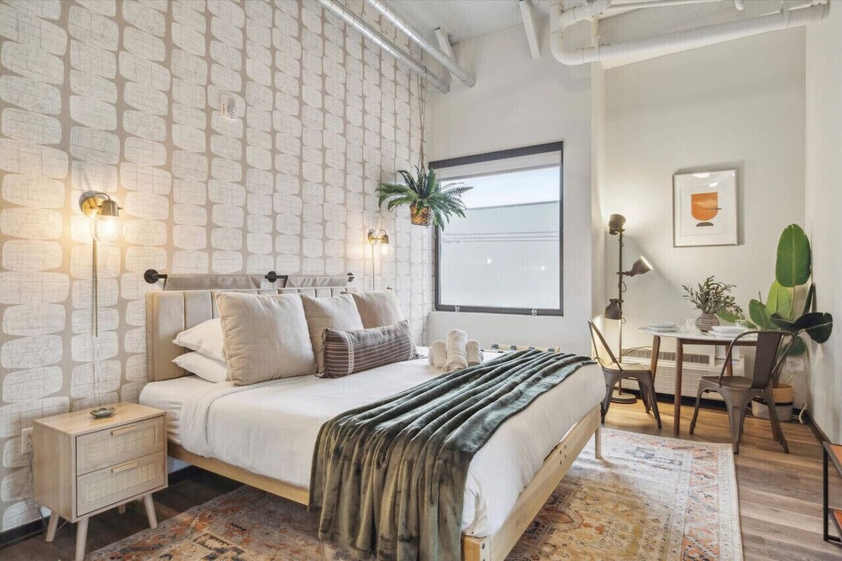 Bliss Studio|Pet friendly, Gym, Game Rm, Central Location