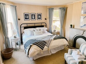 5 bedrooms, iron/ironing board, travel crib, free WiFi