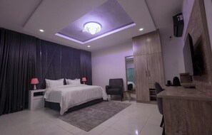 Grand Room | Soundproofing, free WiFi