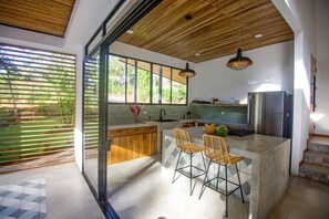 Fridge, microwave, stovetop, coffee/tea maker - Brand New Villa, Private Pool, 3 minutes to the beach (Playa Hermosa)