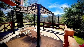 Panoramic Cabin | Terrace/patio