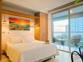 Muebles diferentes, sistema de insonorización y wifi gratis 