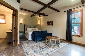 1 soverom, strykejern/-brett, wi-fi og sengetøy