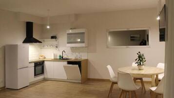 Fridge, oven, dishwasher