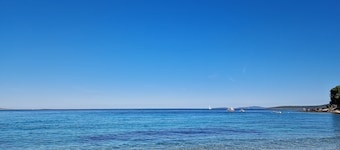 Cozy 1-bedroom apartment with WiFi, AC in wonderful Silba