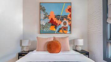 Egyptian cotton sheets, premium bedding, down comforters, pillowtop beds