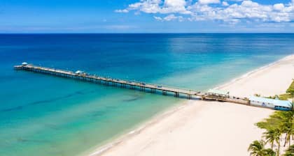 Beachfront Penthouse~Private Deck View~Heated Pool