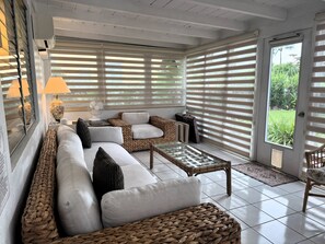 TV - Breezy Waterfront~Pool~Fishing~Close to Beach (Fort Lauderdale)