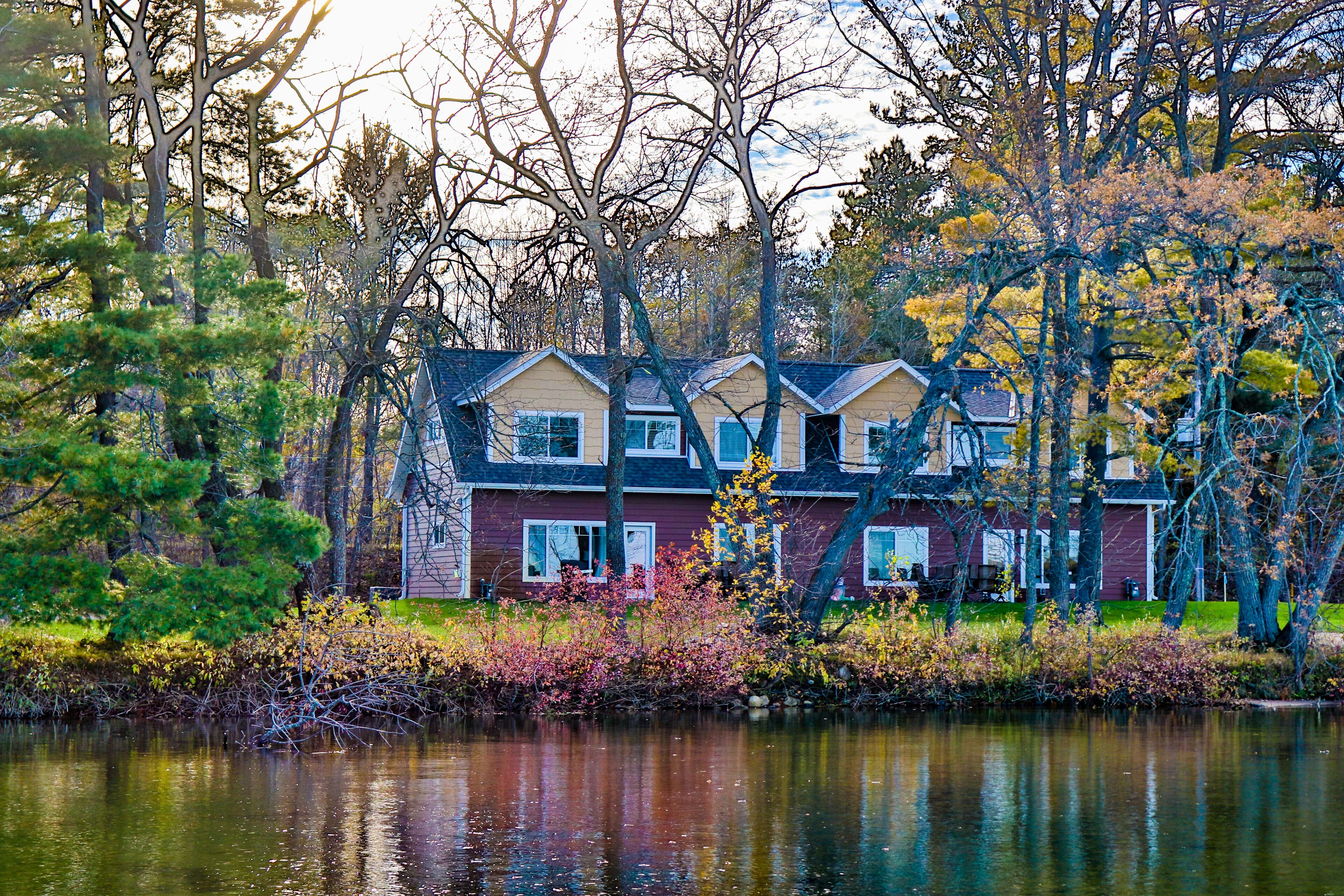 Cozy Cottage on the Lake off of Paul Bunyan Trail. Walking distance to Nisswa.