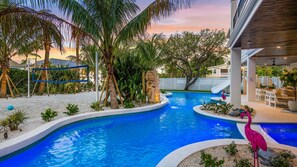 Piscina a l'aire lliure i piscina climatitzada 