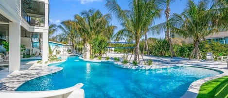 Piscine extérieure, piscine chauffée
