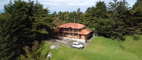 Fachada de la propiedad