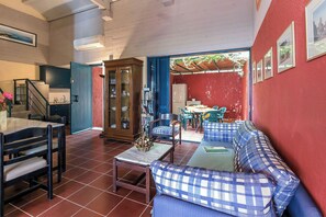 TV - Barbati Sea Breeze apartments - Sea apartment (Mparmpati)