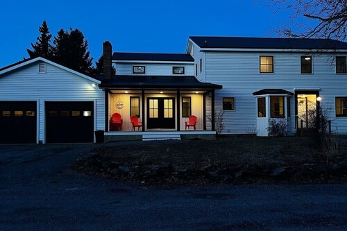 Spacious Colonial | Large Groups | Fire Pit