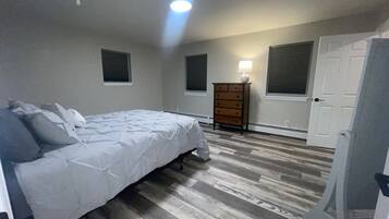 6 dormitoris, planxa i posts de planxar, wifi i roba de llit