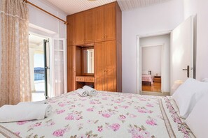 2 sovrum, strykjÀrn/strykbrÀda och sÀngklÀder