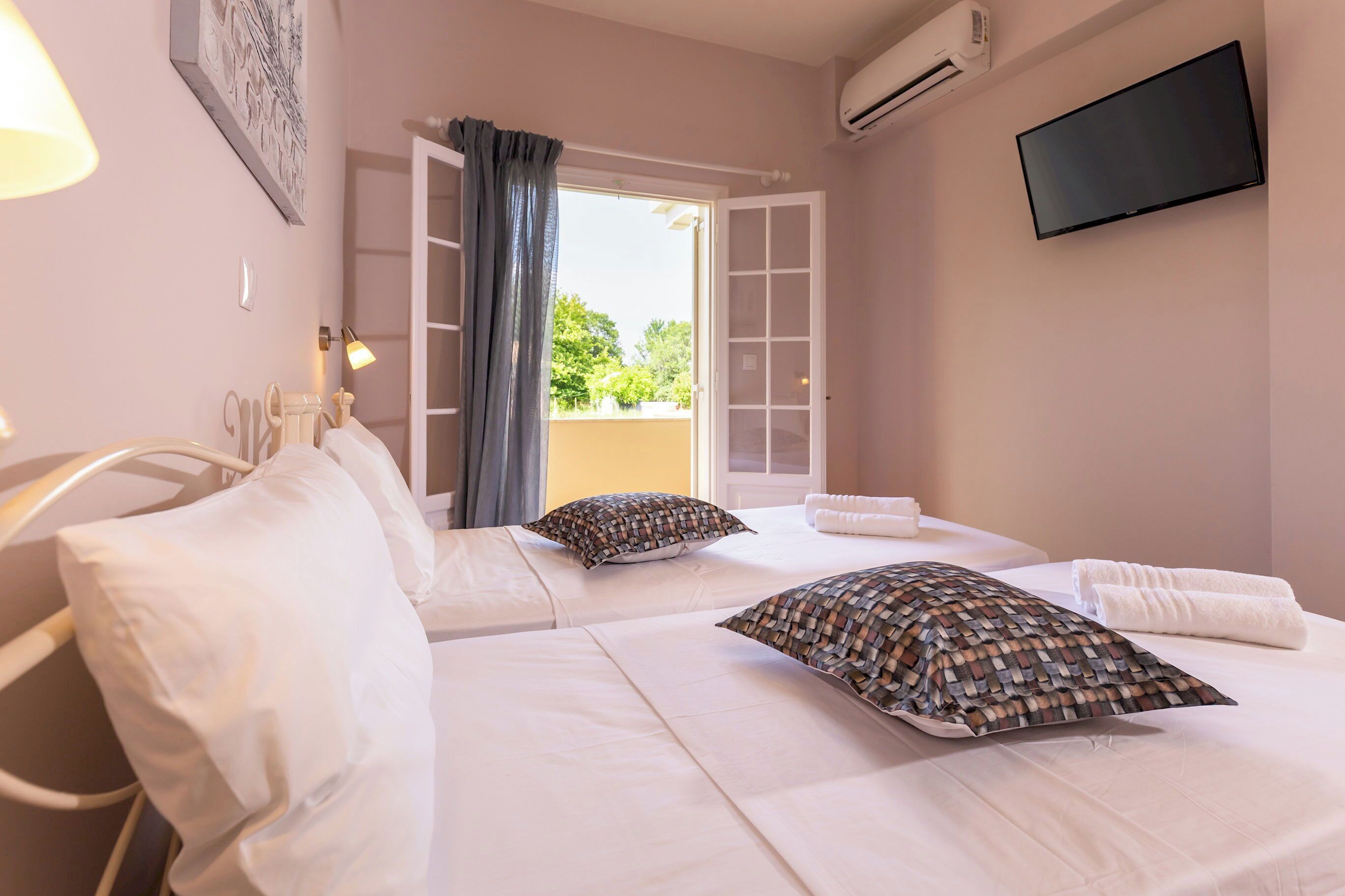 1 bedroom, iron/ironing board, bed sheets