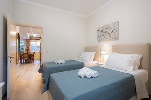 2 habitaciones, tabla de planchar con plancha, wifi y ropa de cama