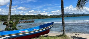 Cozy cottage in tranquil Puerto Viejo de Talamanca with WiFi