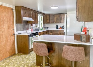 雪櫃、爐具、廚房用具/餐具/器皿