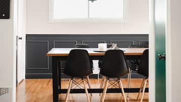 تناول الطعام