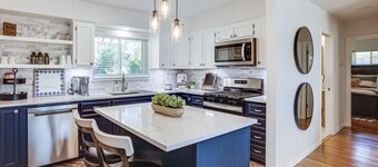 Pet-Friendly Tomball Cottage: Steps to Downtown!