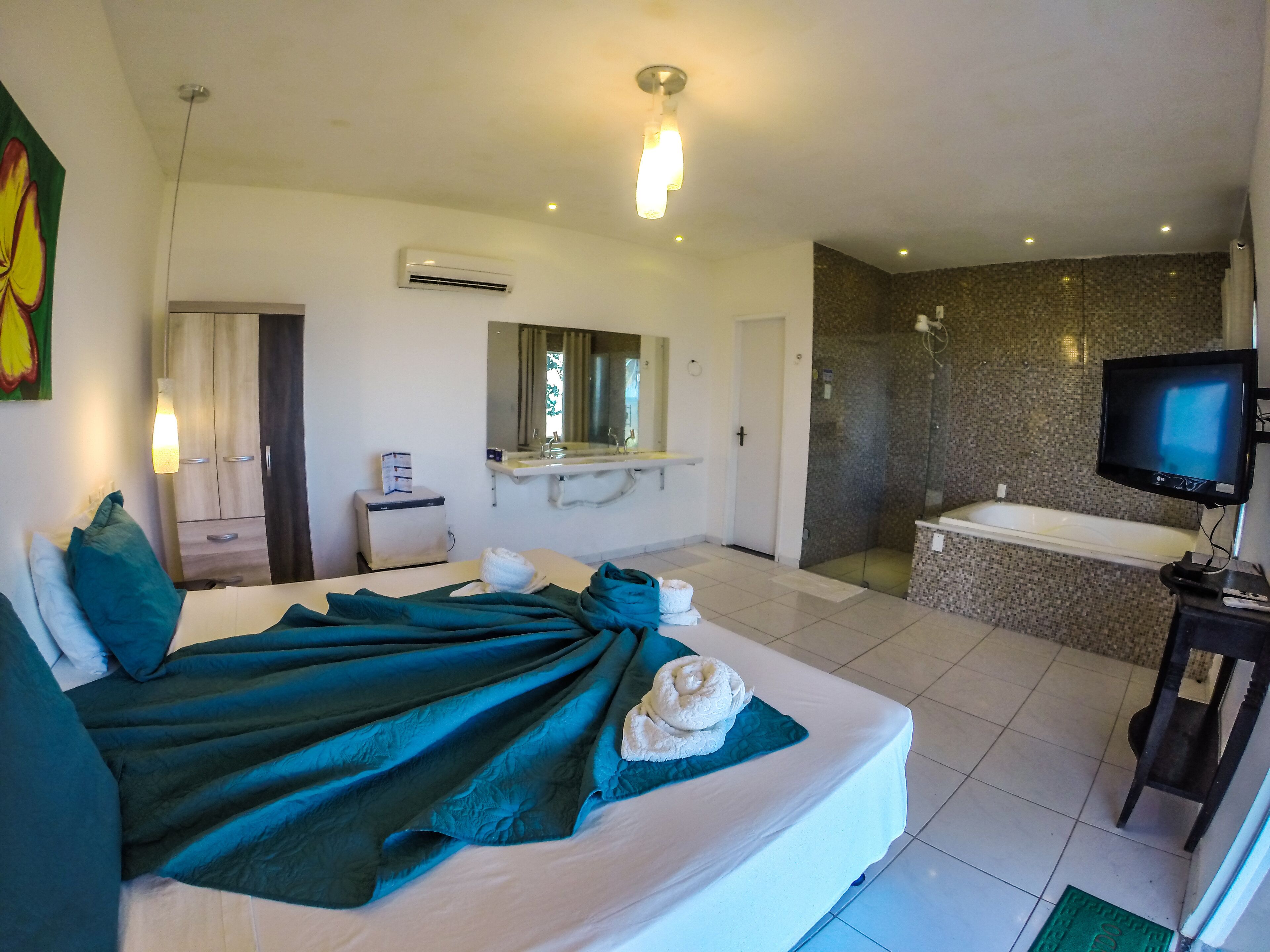 Chalé luxo, vista para o mar | Roupas de cama antialérgicas, frigobar, cofres nos quartos, escrivaninha